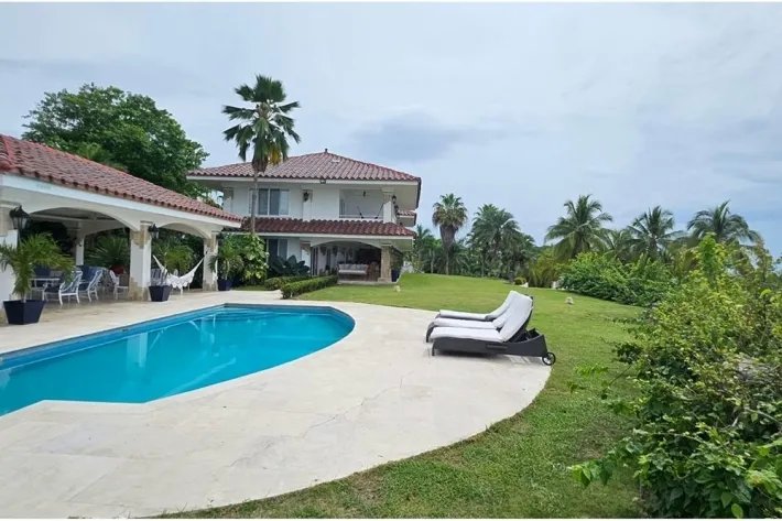 Se vende hacienda en Punta Barco, Coclé