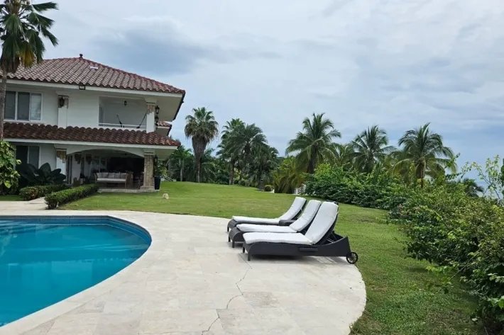 Se vende hacienda en Punta Barco, Coclé