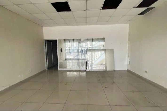 Commercial premises for rent in Plaza Futuro, José Agustín Arango Avenue