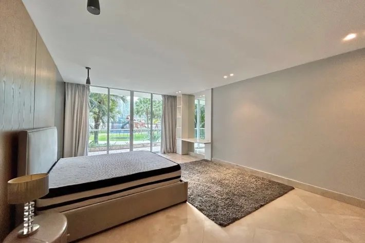 Alquiler de apartamento amoblado en PH Miradores, Punta Pacifica
