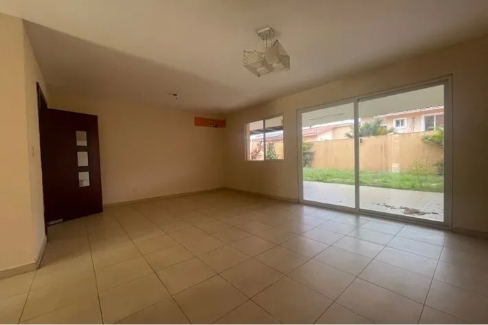 Venta de casa en Brisas del Golf, Panamá