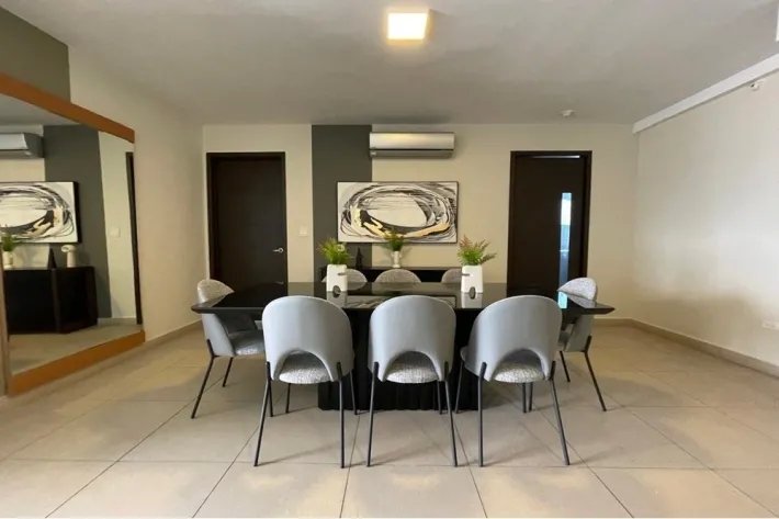 Apartamento full amoblado en venta en PH Country Club, San Francisco