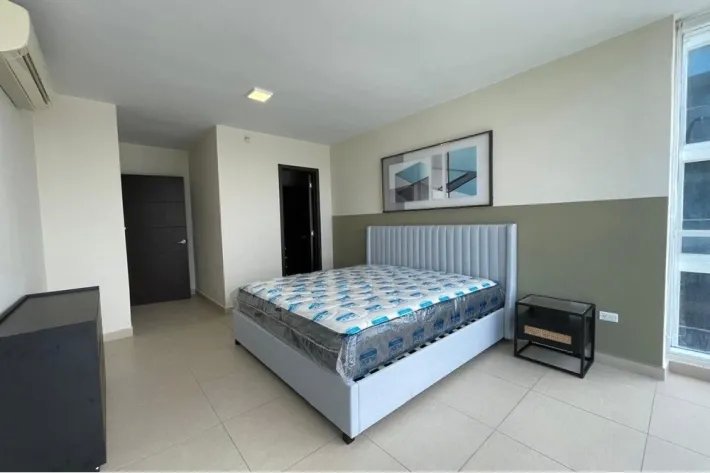 Apartamento full amoblado en venta en PH Country Club, San Francisco