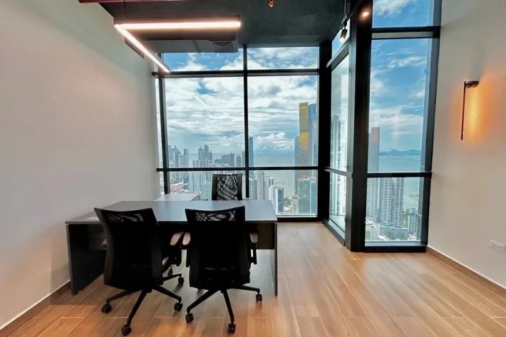 Alquiler de oficinas amobladas en Towerbank, calle 50