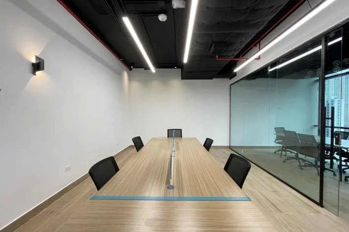 Alquiler de oficinas amobladas en Towerbank, calle 50