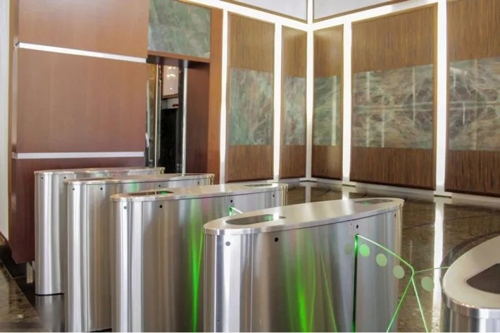 Alquiler de oficinas amobladas en Torre Bicsa, Avenida Balboa