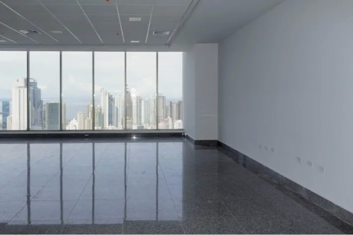 Alquiler de oficinas amobladas en Torre Bicsa, Avenida Balboa