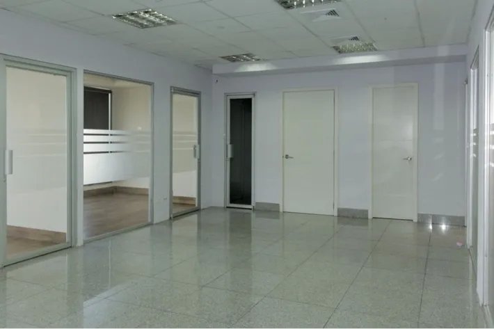 Alquiler de oficinas amobladas en Torre Bicsa, Avenida Balboa