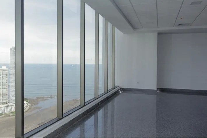 Alquiler de oficinas amobladas en Torre Bicsa, Avenida Balboa