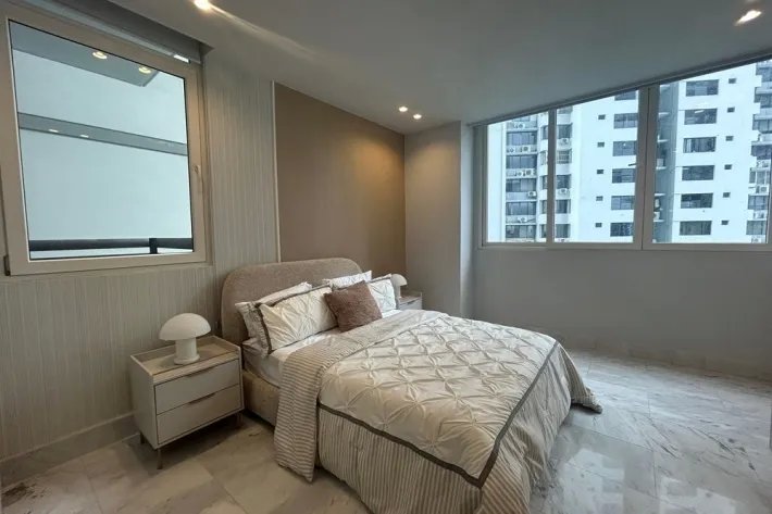 Alquiler de apartamento amoblado en PH The Towers, Punta Paitilla, San...