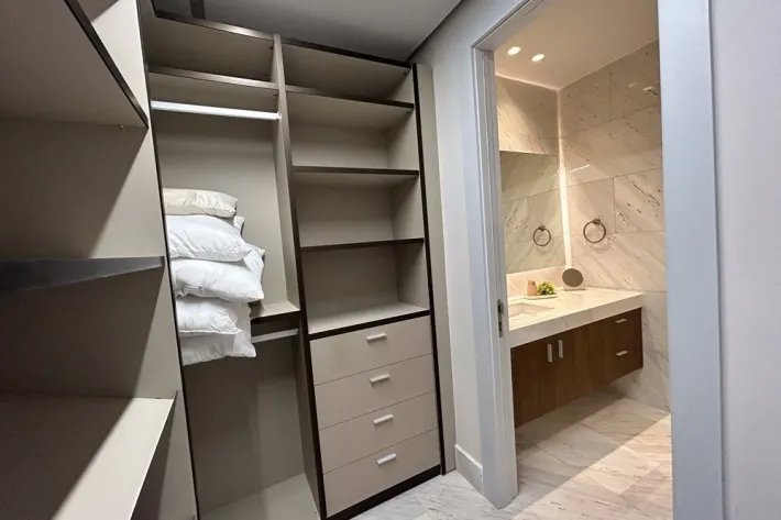 Venta de apartamento amoblado en PH The Towers, San Francisco