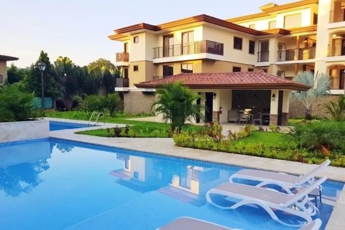 Furnished penthouse for sale in PH Embassy Club, Clayton, Ancon