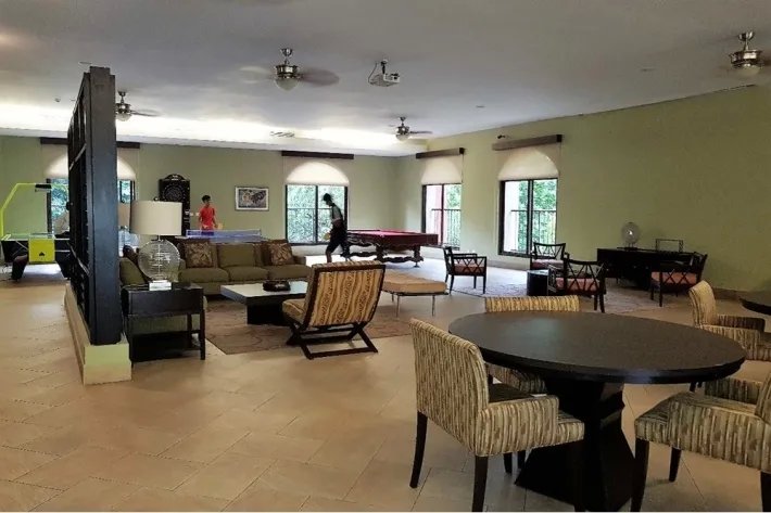 Venta de Penthouse amoblado en PH Embassy Club, Clayton, Ancón