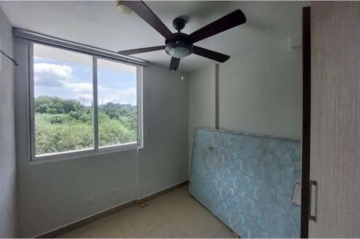 Venta de apartamento reposeído en Condado del Rey, Ancón, Panamá