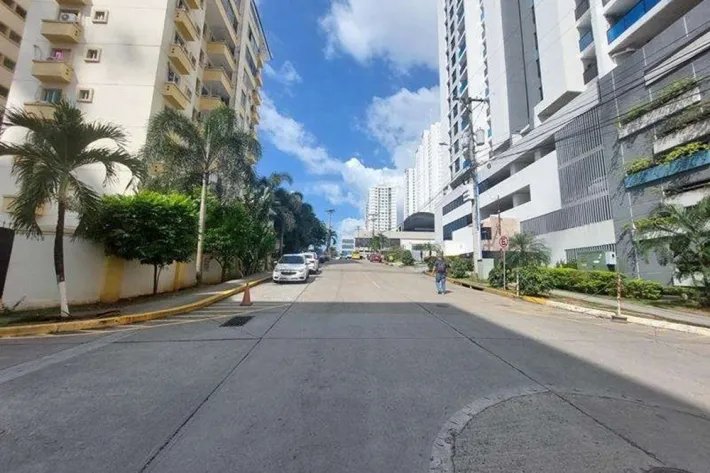 Venta de apartamento reposeído en Condado del Rey, Ancón, Panamá