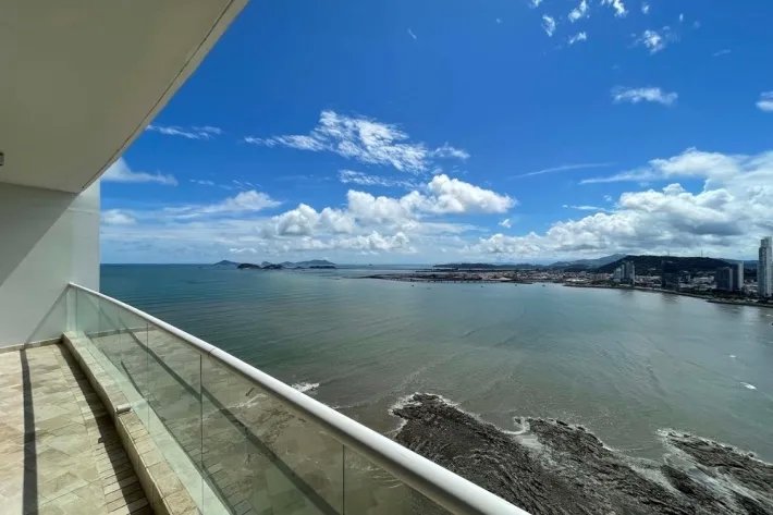 Alquiler de apartamentos amoblados o con linea blanca en PH The Point, Punta Pacifica