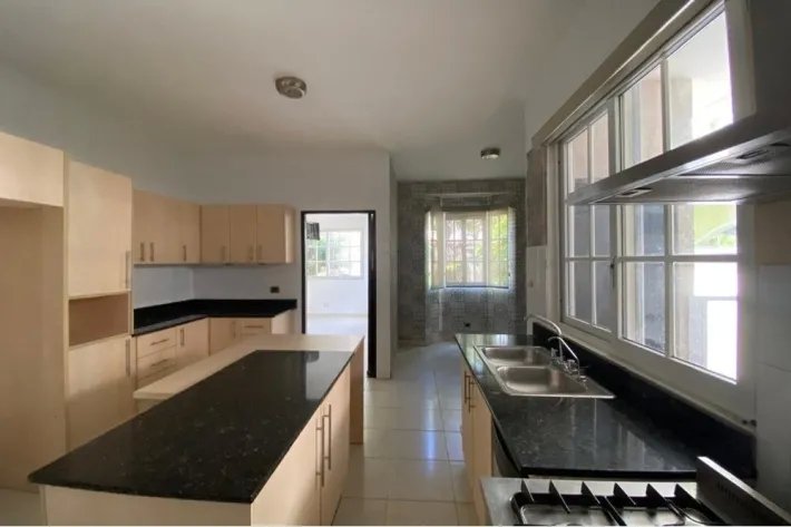 Se vende casa en Juan Díaz, Panamá