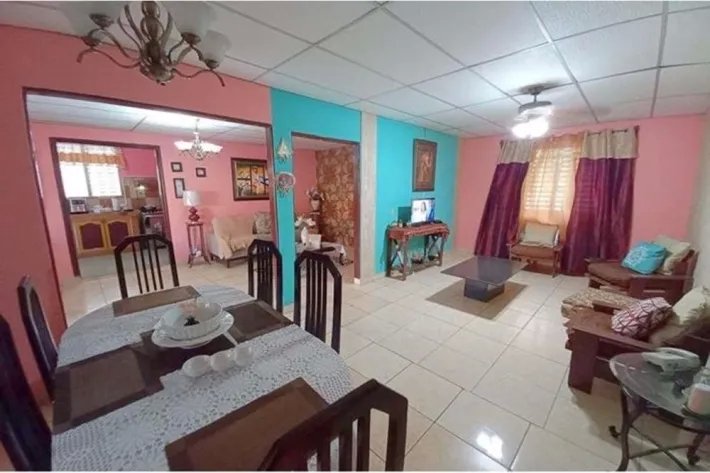 House for sale for commercial use in La Chorrera, West Panama