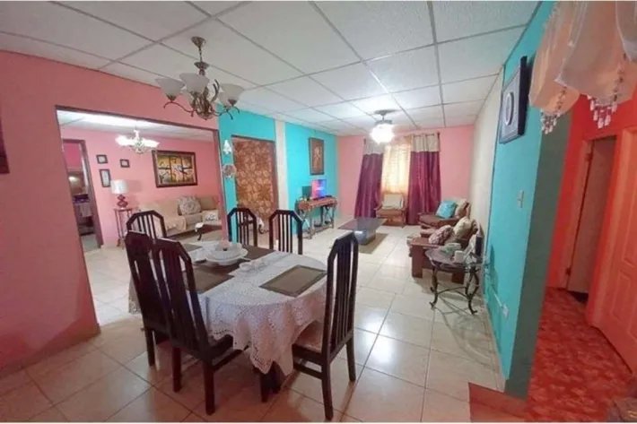 House for sale for commercial use in La Chorrera, West Panama