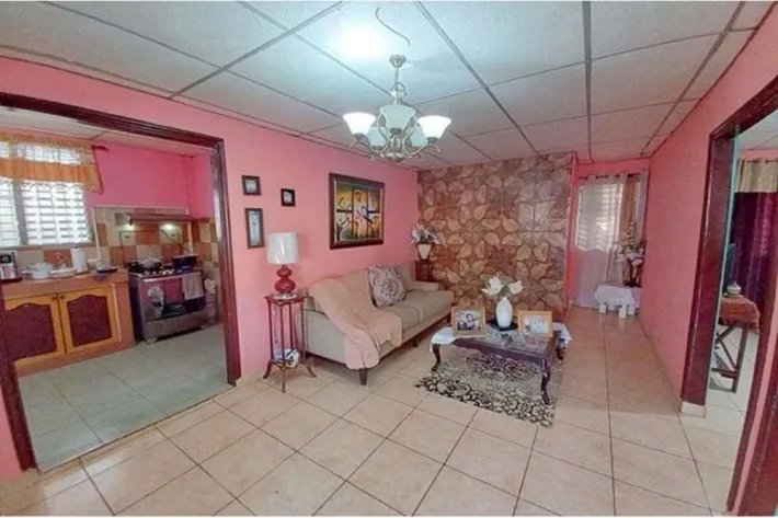 House for sale for commercial use in La Chorrera, West Panama