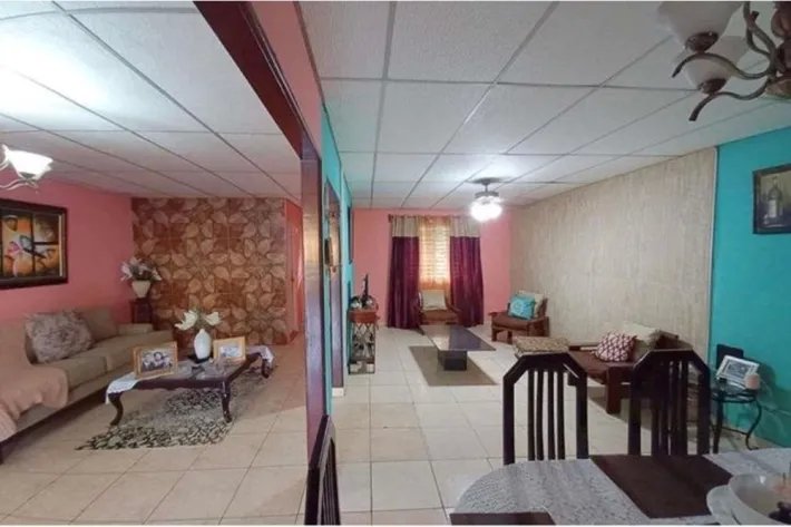 House for sale for commercial use in La Chorrera, West Panama