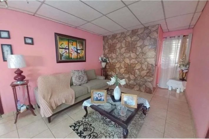 House for sale for commercial use in La Chorrera, West Panama