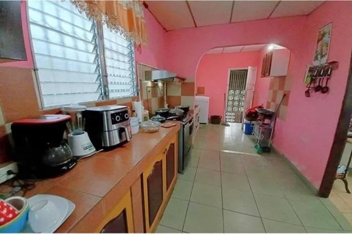 House for sale for commercial use in La Chorrera, West Panama