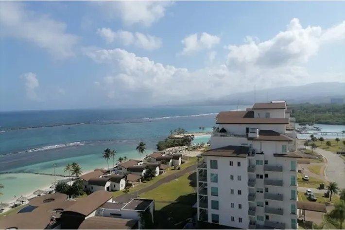 Apartment for sale in Playa Escondida Resort  Marina, Portobelo, Colón