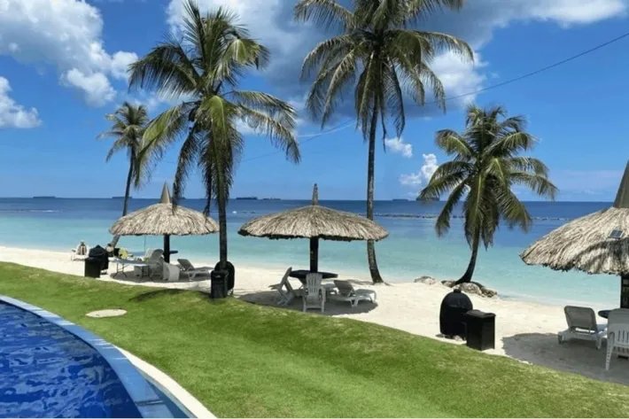 Venta de apartamento en Playa Escondida Resort  Marina, Portobelo, Colon