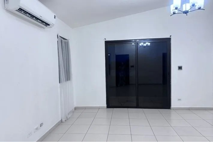 House for sale in The Hills, Summer Hills