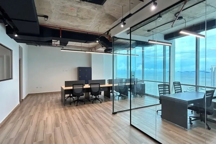 Alquiler de oficinas amobladas en Financial Park, Costa del Este