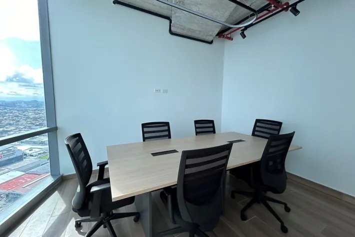 Alquiler de oficinas amobladas en Financial Park, Costa del Este