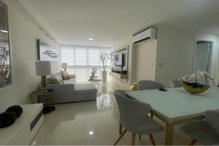 Venta de apartamento en Condado del Rey, Panamá