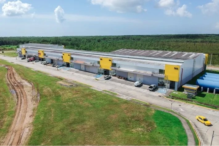 Venta de ofi-bodegas en Zona Uno, Corredor Sur, Panamá
