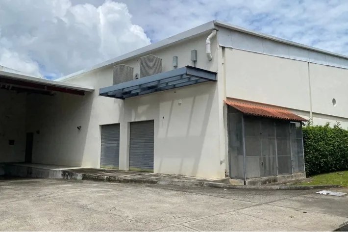 Venta de locales comerciales en Plaza Farallones, Rio Hato, Cocle