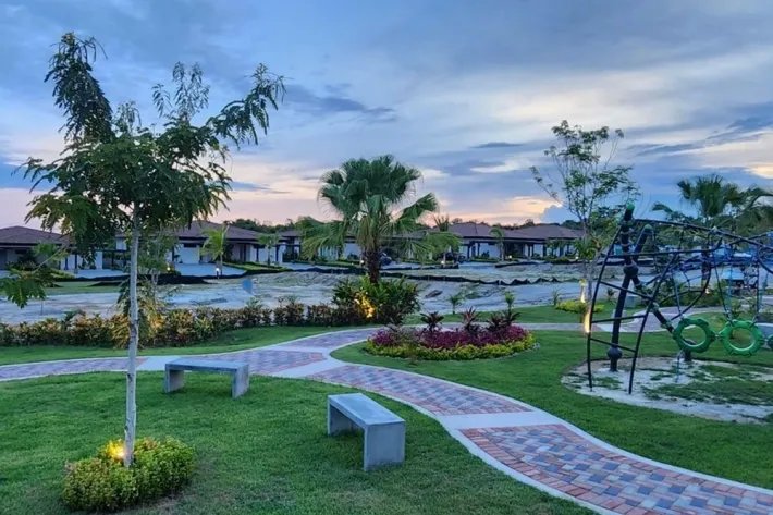 Venta de villas en Ocean Villas, Casamar, San Carlos