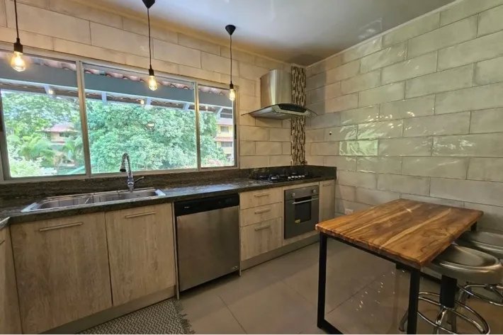 House for sale in Clayton, Panama