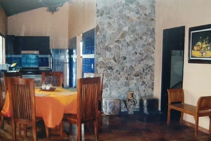 House with pool for sale in Altos del Maria, Panama