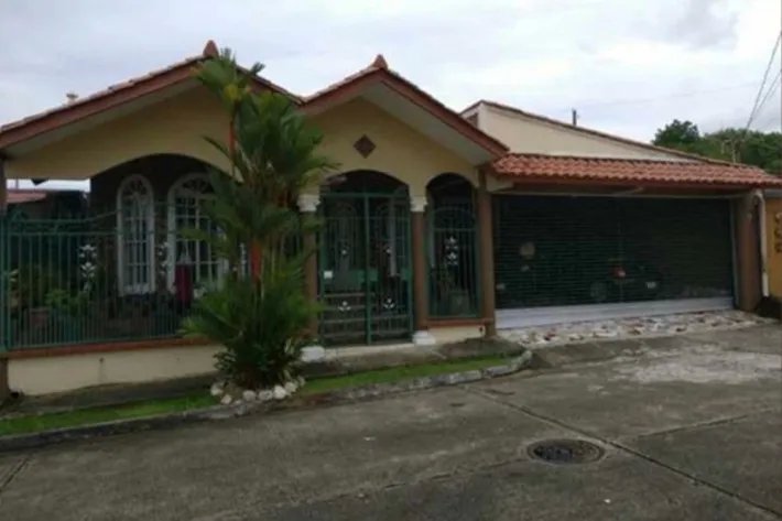 Se vende casa en Altos de Cerro Viento, Panamá