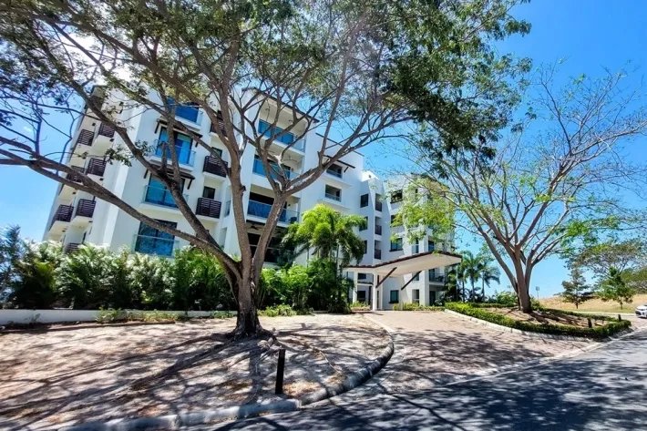 Furnished apartment for sale in Altamar Residential, Casamar, San Carl...