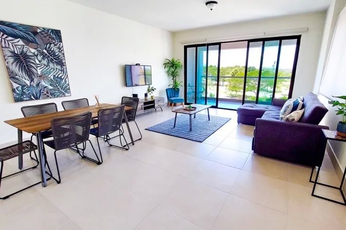 Venta de apartamento amoblado en Residencial Altamar, Casamar, San Carlos