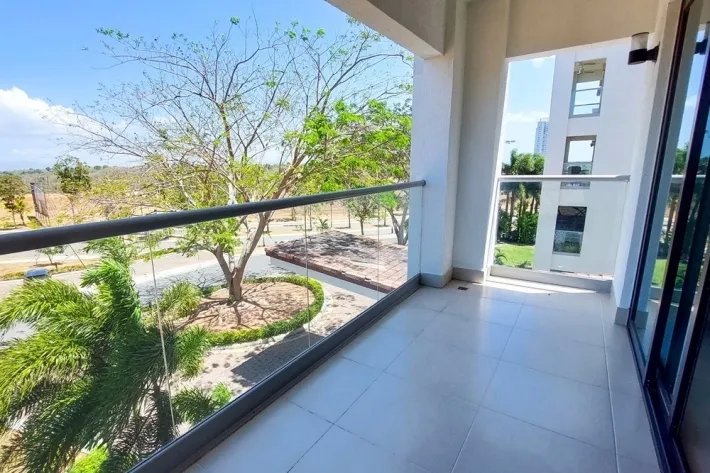 Venta de apartamento amoblado en Residencial Altamar, Casamar, San Carlos