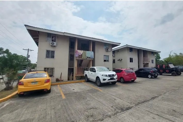 Se vende apartamento en Rana de Oro, Pedregal