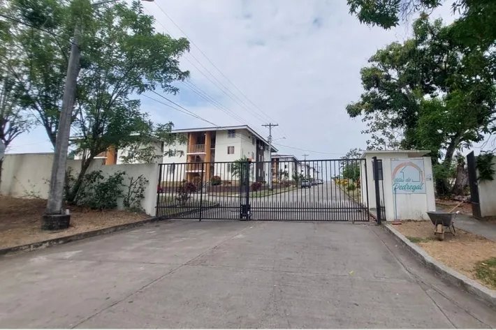 Se vende apartamento en Rana de Oro, Pedregal