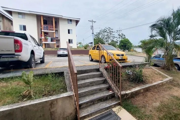 Se vende apartamento en Rana de Oro, Pedregal