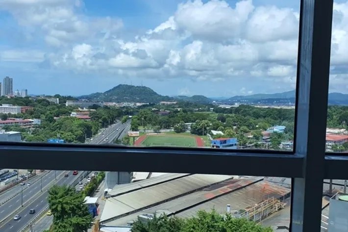 Office for rent in Via Transistmica, Panama