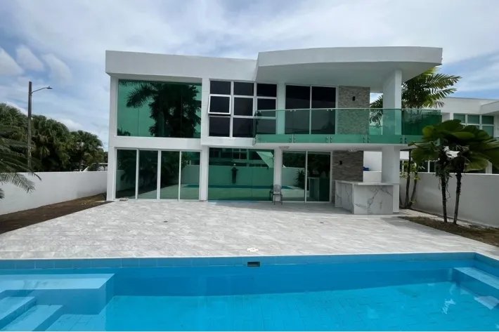 Venta de casa en Costa Sur, Panamá