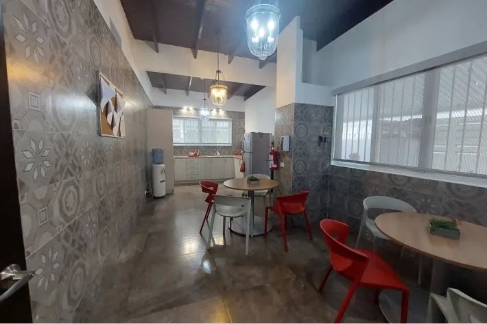 Chalet office for sale in Los Angeles, Betania