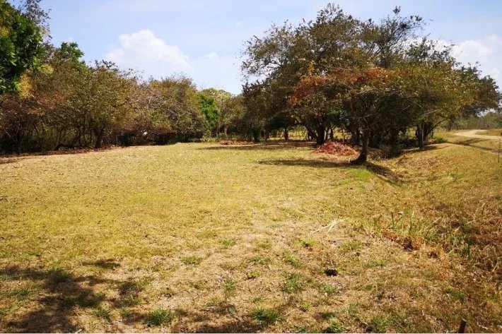 Se vende lote de terreno en El Valle de Toscana, El Espino, Antón