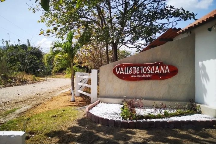 Land lot for sale in El Valle de Toscana, El Espino, Anton